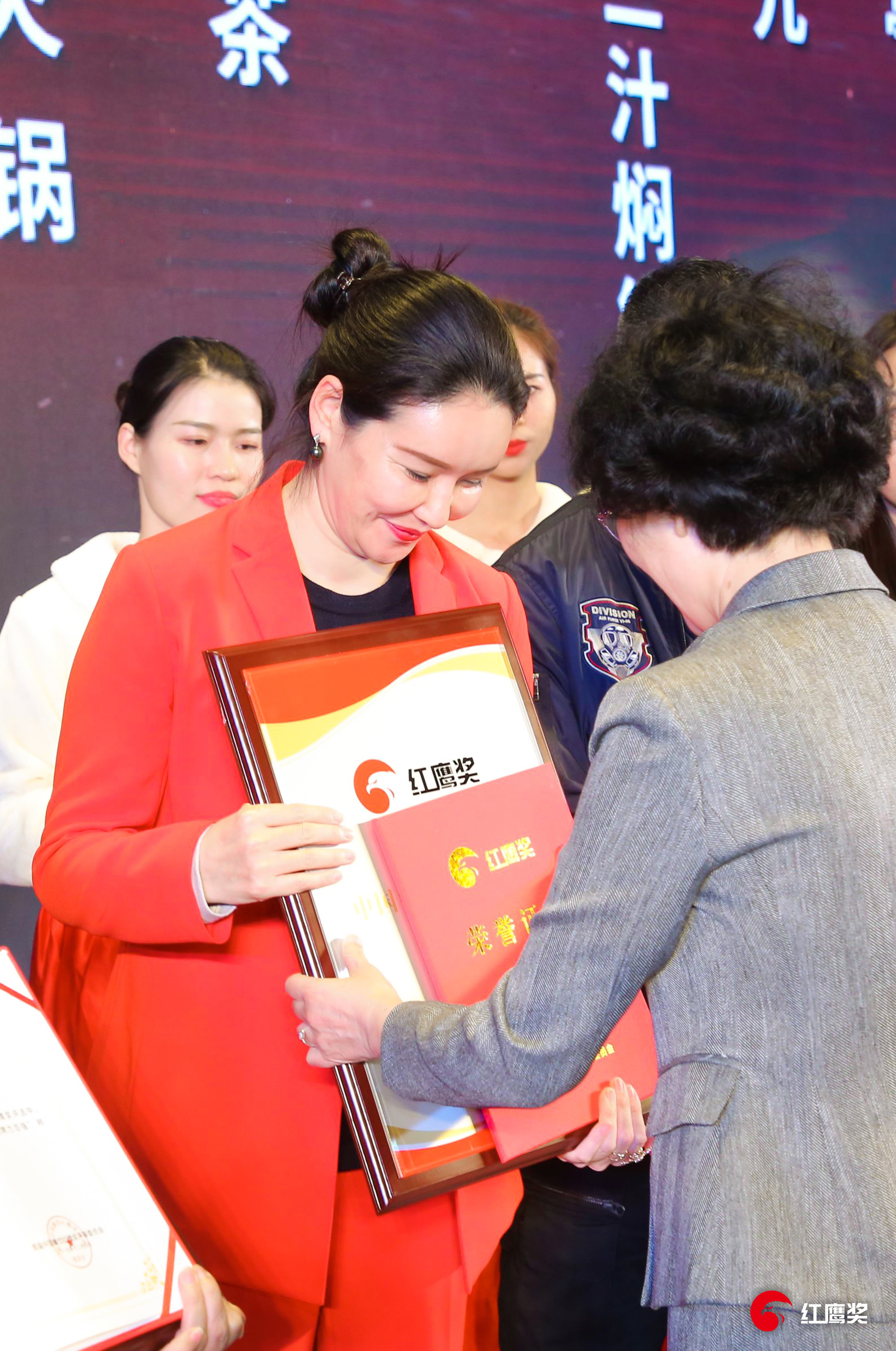 再獲新榮耀，魚你在一起榮登“2019年度中國餐飲品牌力百強”